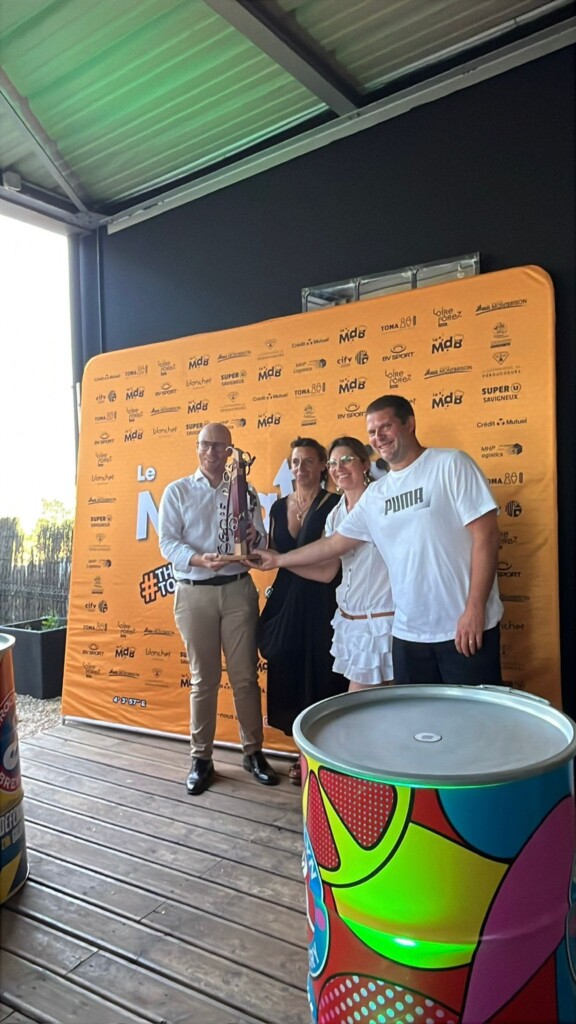 Soirée remerciement bénévoles MdB - remise trophée